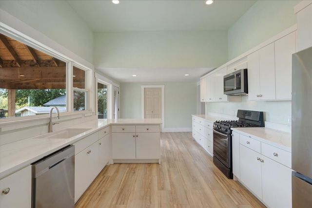 40 Sheryl Lane, Denison, TX 75021