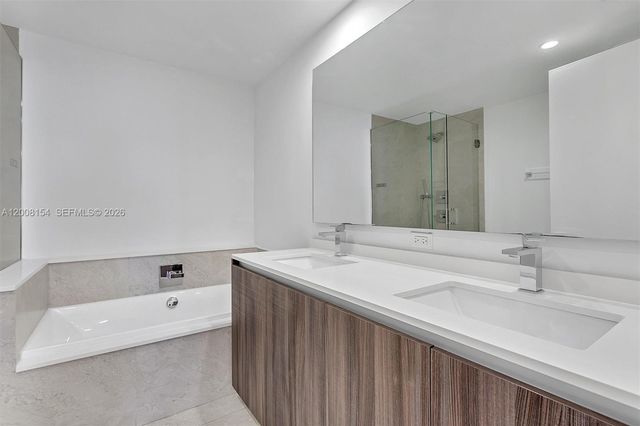 488 NE 18th St 2315, Miami, FL 33132