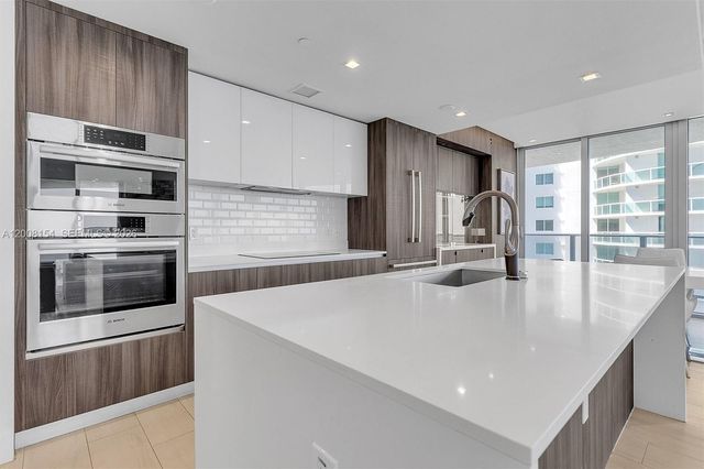 488 NE 18th St 2315, Miami, FL 33132