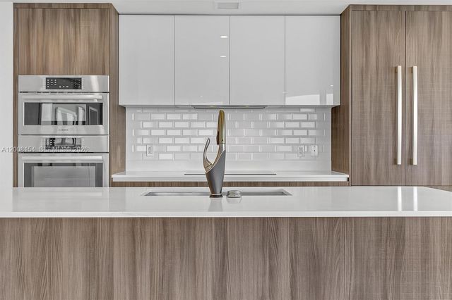 488 NE 18th St 2315, Miami, FL 33132