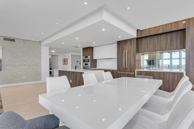 488 NE 18th St 2315, Miami, FL 33132