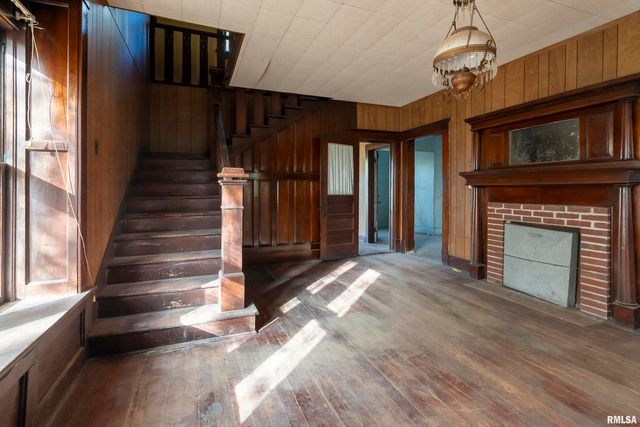 1250 E PARK Street, Carbondale, IL 62901