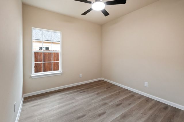 106 Navajo Drive, Mabank, TX 75156