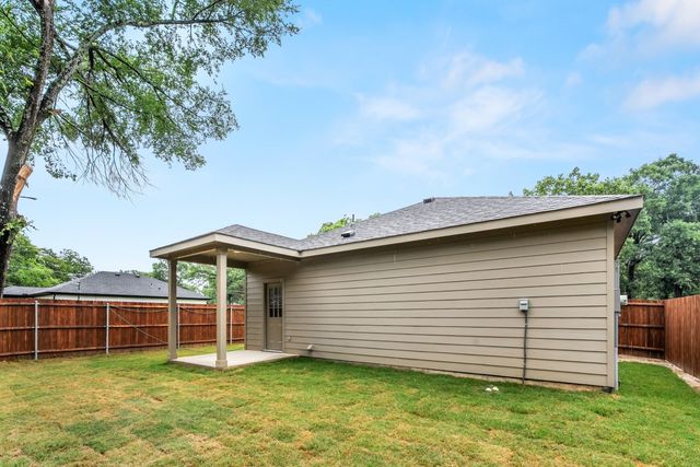 106 Navajo Drive, Mabank, TX 75156