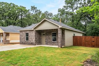 106 Navajo Drive, Mabank, TX 75156