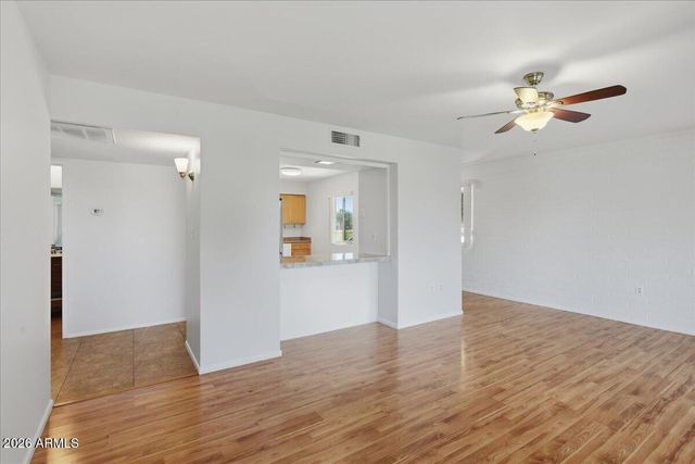 10916 W PEORIA Avenue, Sun City, AZ 85351