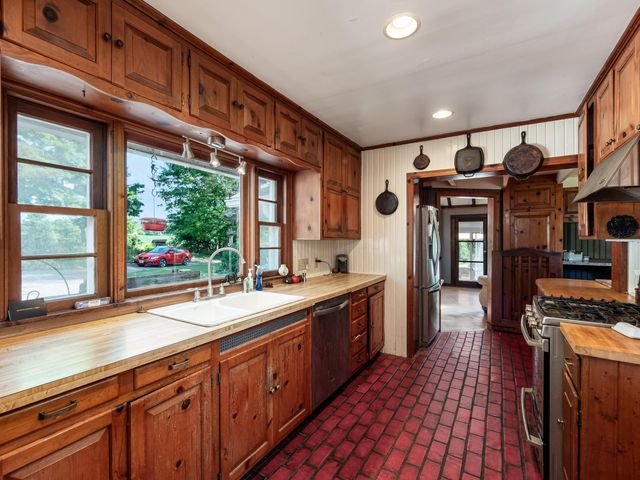 5137 Riverside Drive, Delaware, OH 43015