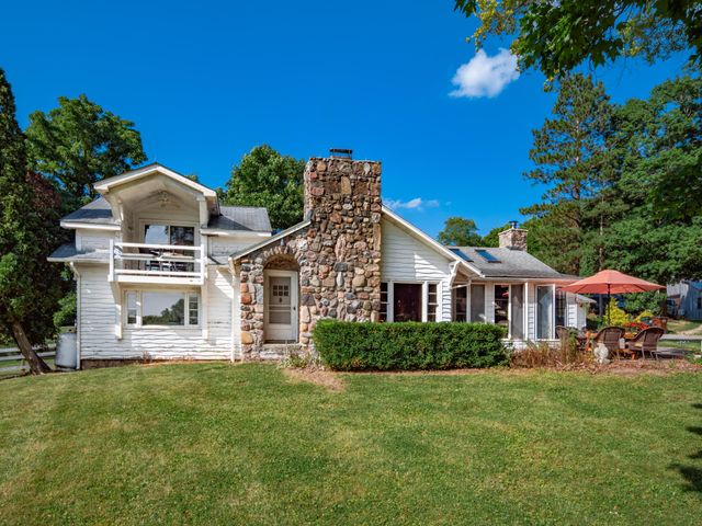 5137 Riverside Drive, Delaware, OH 43015