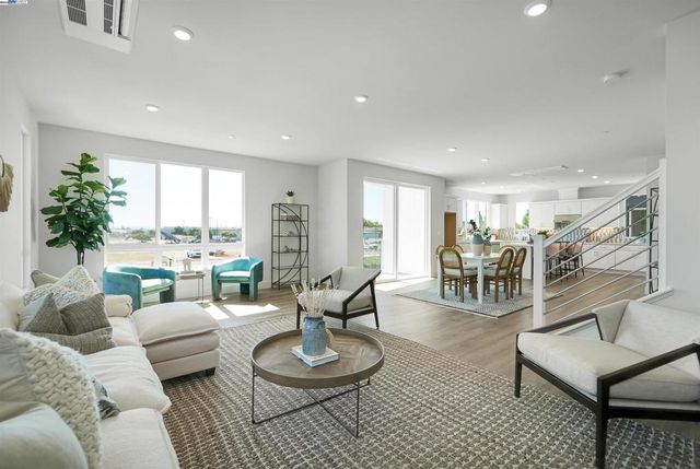 2388 Stanford Street, Alameda, CA 94501