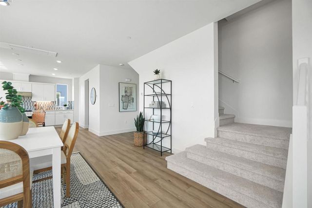 2388 Stanford Street, Alameda, CA 94501