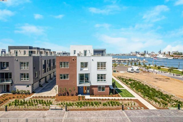 2388 Stanford Street, Alameda, CA 94501