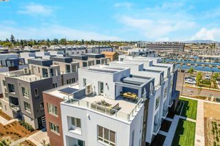2388 Stanford Street, Alameda, CA 94501