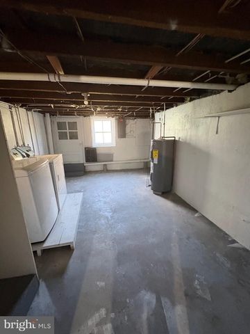 1916 WASHINGTON AVE, Northampton, PA 18067