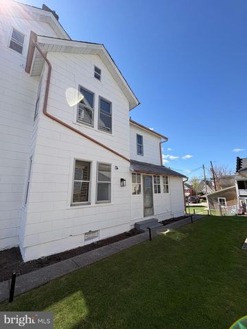 1916 WASHINGTON AVE, Northampton, PA 18067