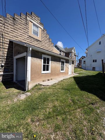 1916 WASHINGTON AVE, Northampton, PA 18067