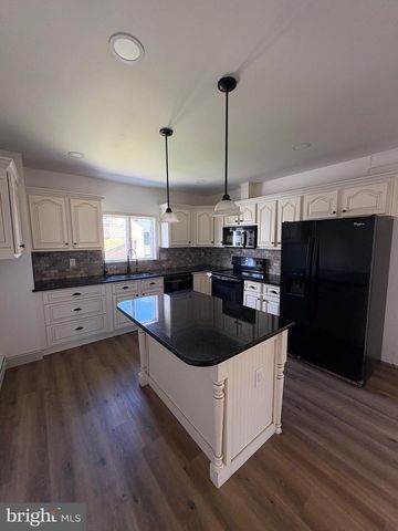 1916 WASHINGTON AVE, Northampton, PA 18067