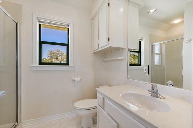 23521 Flat Creek DR, Marble Falls, TX 78654