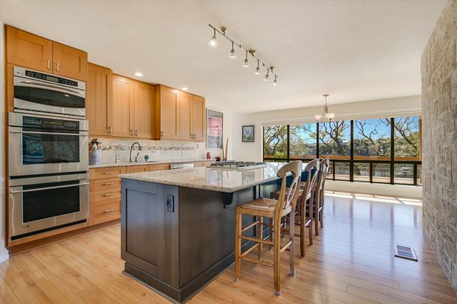 23521 Flat Creek DR, Marble Falls, TX 78654