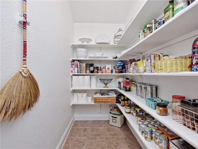 2413 Grand Lake PKWY, Leander, TX 78641