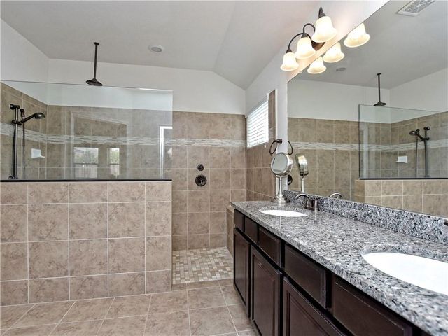 2413 Grand Lake PKWY, Leander, TX 78641