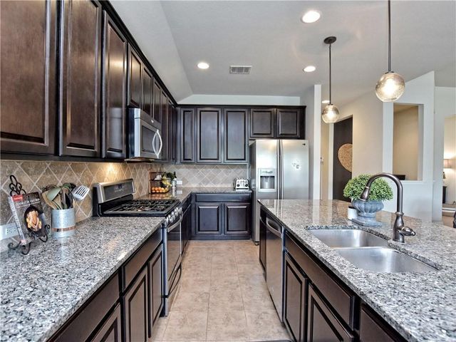 2413 Grand Lake PKWY, Leander, TX 78641