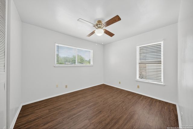 121 Rosewood, Universal City, TX 78148