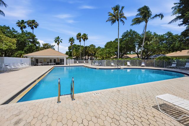 2101 Pin Oak Court, Palm Beach Gardens, FL 33410