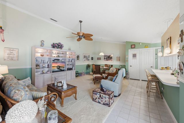 2101 Pin Oak Court, Palm Beach Gardens, FL 33410