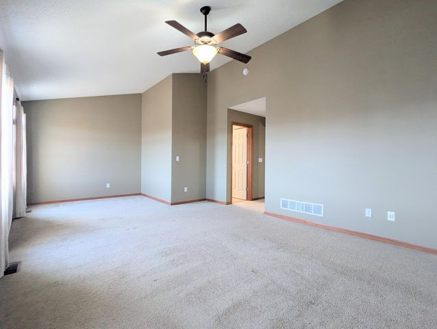 11170 Sand Castle Drive E, Woodbury, MN 55129