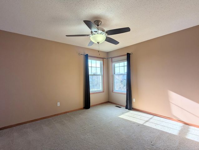 11170 Sand Castle Drive E, Woodbury, MN 55129