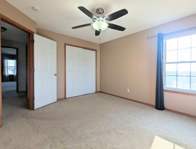 11170 Sand Castle Drive E, Woodbury, MN 55129