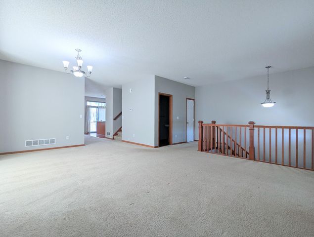 11170 Sand Castle Drive E, Woodbury, MN 55129