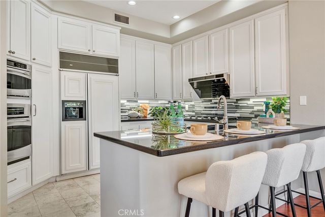 2466 Aquasanta, Tustin, CA 92782