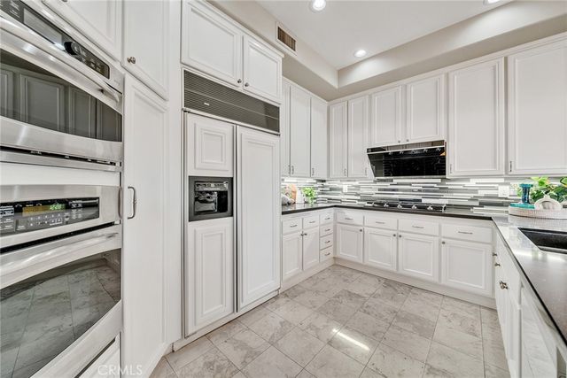 2466 Aquasanta, Tustin, CA 92782