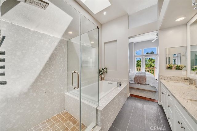 2466 Aquasanta, Tustin, CA 92782