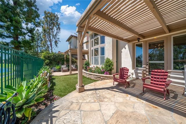 2466 Aquasanta, Tustin, CA 92782