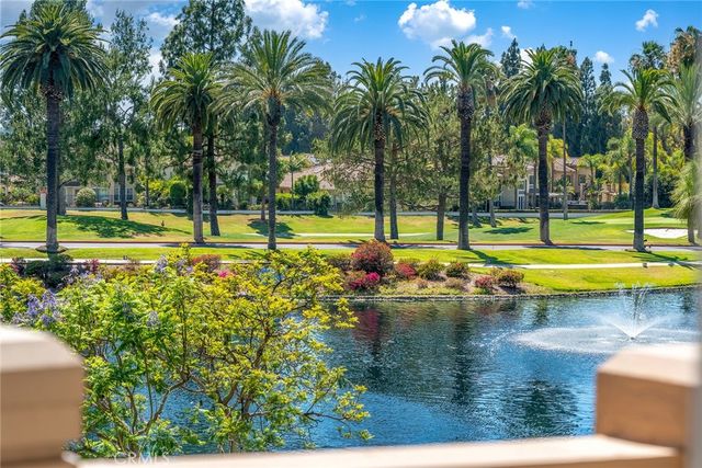 2466 Aquasanta, Tustin, CA 92782