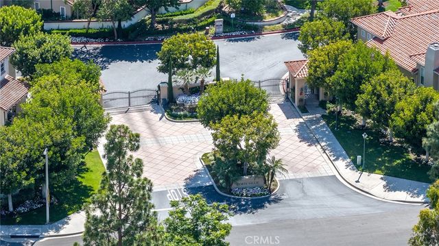 2466 Aquasanta, Tustin, CA 92782