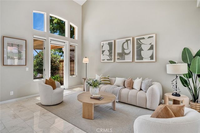 2466 Aquasanta, Tustin, CA 92782