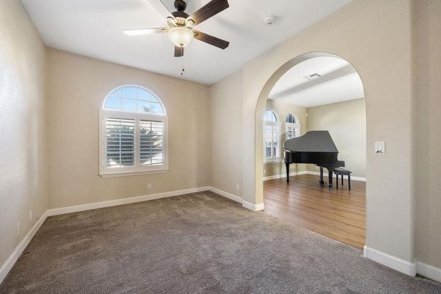 11447 Mirage Drive, Chowchilla, CA 93610