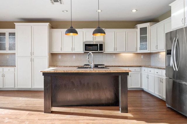 11447 Mirage Drive, Chowchilla, CA 93610