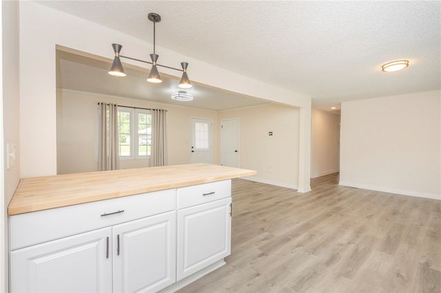 306 BRENWOOD Drive, Anderson, SC 29621