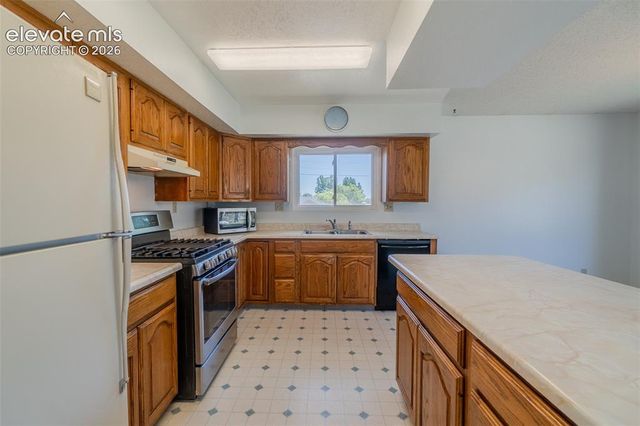 29475 Hardin Road, Pueblo, CO 81006