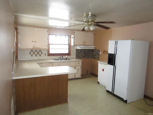 729 Dowling Street, Kendallville, IN 46755