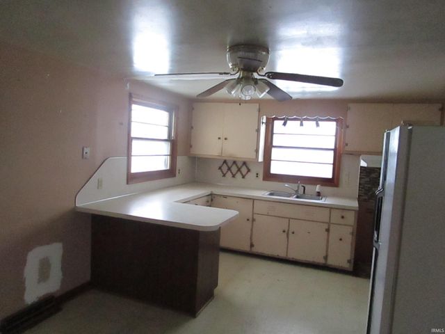 729 Dowling Street, Kendallville, IN 46755