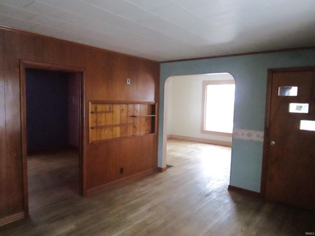 729 Dowling Street, Kendallville, IN 46755