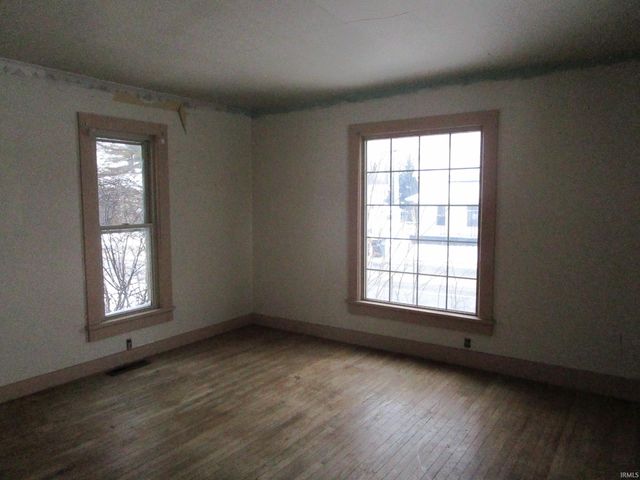 729 Dowling Street, Kendallville, IN 46755