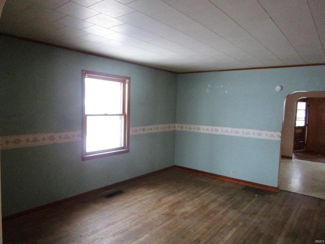 729 Dowling Street, Kendallville, IN 46755