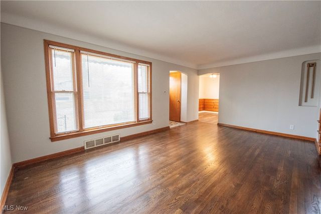 14305 Granger Road, Maple Heights, OH 44137