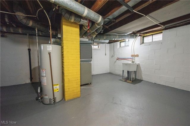 14305 Granger Road, Maple Heights, OH 44137